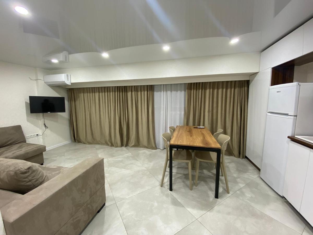 Gss - B Apartment Tbilisi Eksteriør bilde
